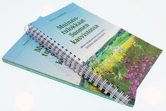 Valokuva teoksesta "Muinaistulokkaat Suomen kasvistossa".