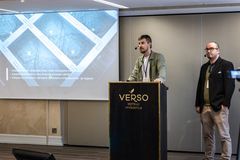 Kalle Sinisalo ja Jani Pulkkinen esittelemässä Paras Precision HFS -teknologiaa Kalafoorumissa.