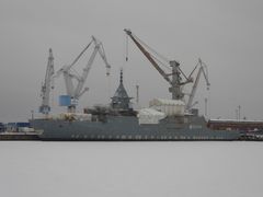 Ensimmäinen Laivue 2020 -hankkeen monitoimikorvetti RMC:llä Raumalla