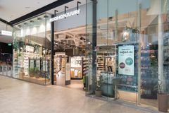 Ruohonjuuri myymälä