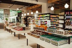 Ruohonjuuri myymälä