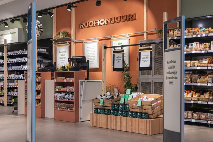 Ruohonjuuren Kauppakeskus Iso-Omenan myymälä Espoossa