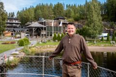 Kuvassa Järvisydämen toimitusjohtaja Markus Heiskanen Järvisydämen alueella.