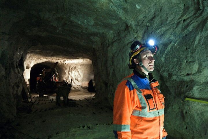 Mikä on kriittisten mineraalien rooli ekologisesti kestävän tulevaisuuden rakentamisessa? Mikä on Suomen vastuu kaivosteollisuuden ja erityisesti mineraalien jatkojalostuksen suurvaltana?