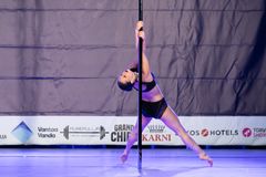 Junior B Women kultamitalisti Mandi Koskela