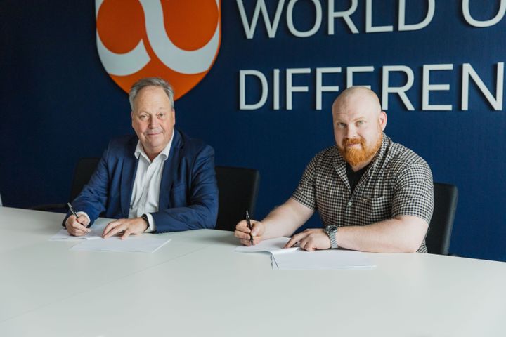 Sopimuksen allekirjoitus Bollegraaf Group ja Ubitec Oy