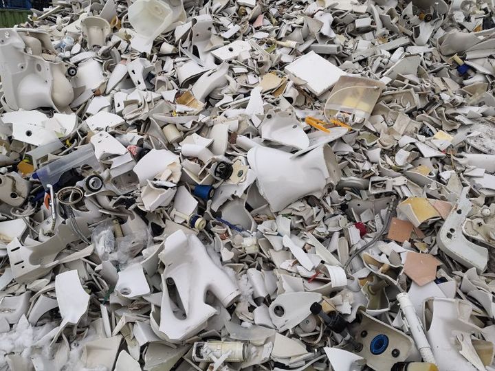 Kierrätysposliinin ja keramiikkajätteen tarkkaa määrää ei Suomessa tilastoida erikseen, mutta potentiaali on valtava.