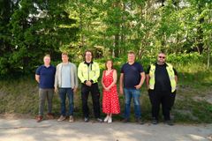 Kuvassa vasemmalta: Janne Mustonen, Niko Oinonen, Jarkko Salin, Anne Pirinen, Kimmo Hiltunen, Andres Somelar