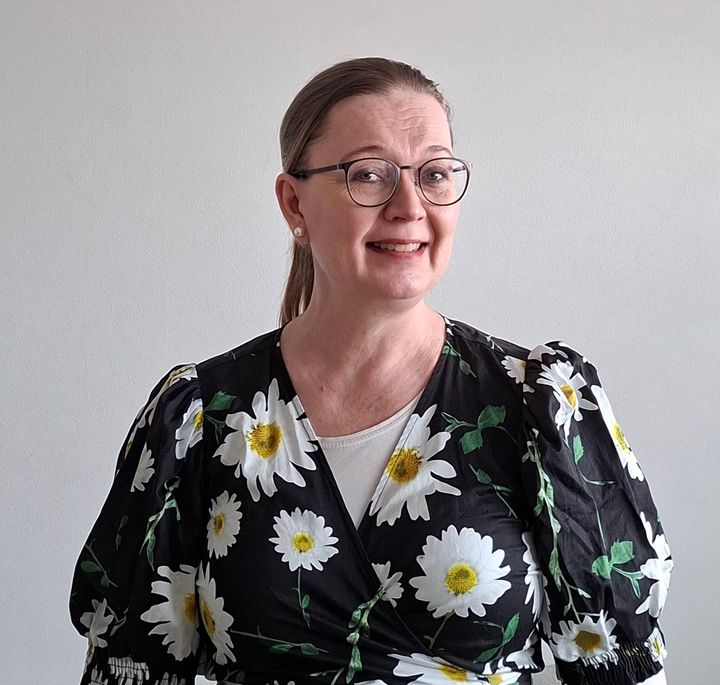 Puutarhaliiton toiminnanjohtaja Tarja Miettiselle puutarha on yhteisöllsyyden ja hyvinvoinnin keskus.