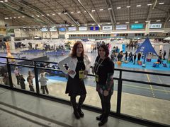 Johanna Olsson ja Anu Havuluoto Meirän Rekry messuilla 2025.