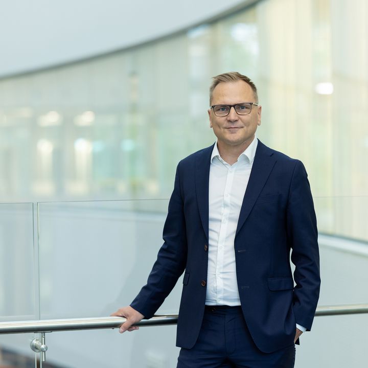 Osastopäällikkö Jan Blomberg. Kuva: Miika Keihänen.