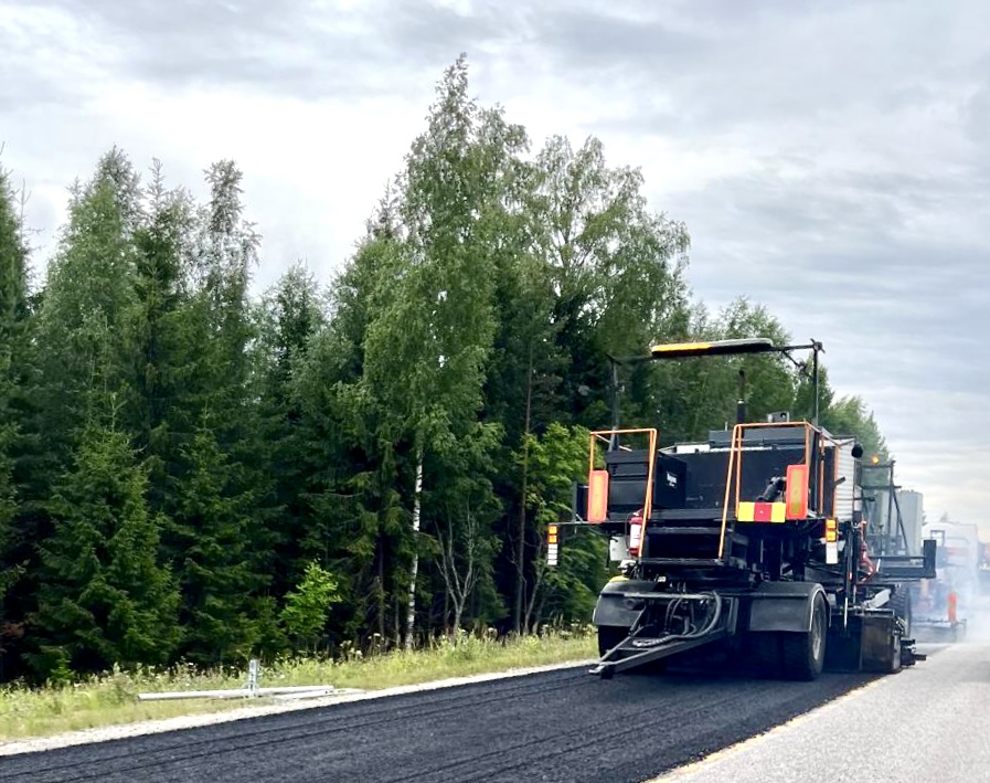 Jyväskylässä tehdään päällystystöitä iltaisin ja öisin