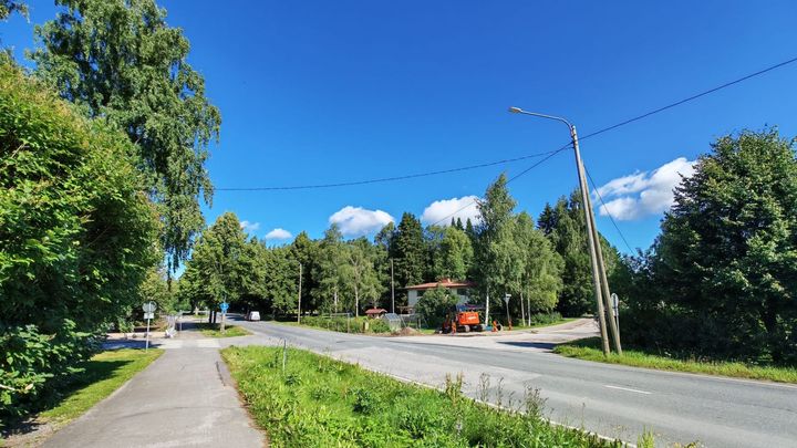 Hämeenlinnan kaupungin alueella tien 3191 Evontie–Ruosuontien läheisyydessä toteutetaan uusi suojatie ja kulku sille.