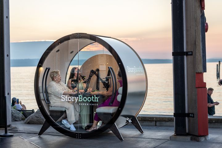 Storytelling at parties in Oregon USA by telling real stories and recording them.