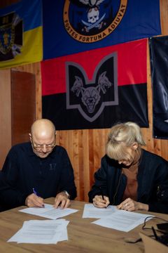 Defence Builder & 17Tech.