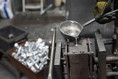 Kari Rouvalin mukaan THAT-yrityksillä on kyky toteuttaa projektit alusta loppuun eli suunnittelusta komponenttien valmistamiseen ja suuriin kokonaistoimituksiin, jopa yli 30-metrisiin aluksiin saakka. Osaamiseen kuuluu mm. oma alumiinivalimo.