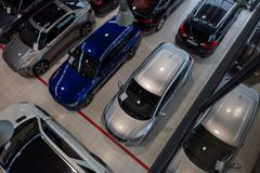 Rinta-Joupin Autoliikkeen myymälä Vaasassa