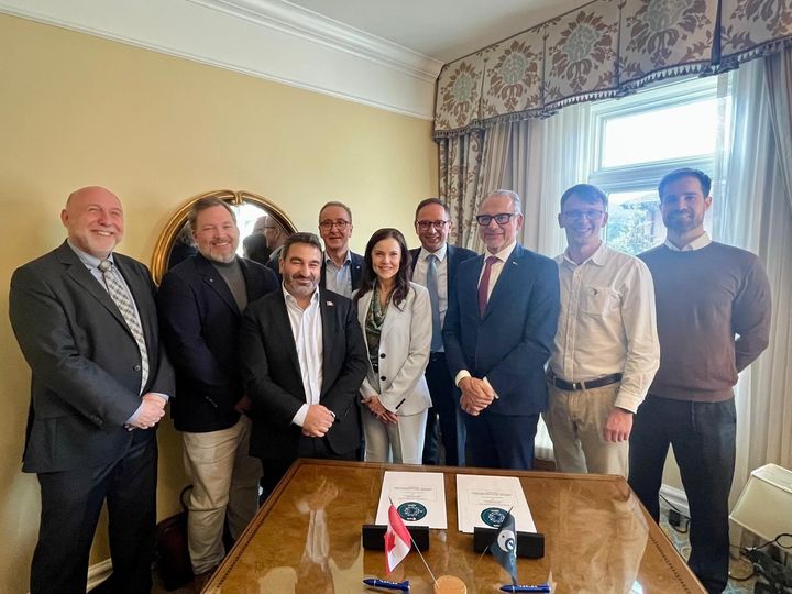 Signing ceremony for the ESA's "HydRON Element 3" programme at the Space Symposium in Colorado Springs.