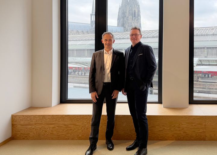 Thomas Rösch (CEO Cofinity-X), Dieter Meuser (CEO GEC) Image source: German Edge Cloud.