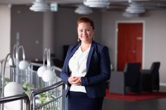 Kuvassa Nokian ja Sastamalan konttoreista toukokuun alusta vastaava paikallisjohtaja Maria Jokinen. Kuva: Aito Säästöpankki