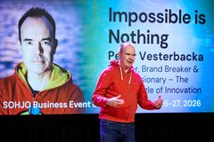 Slushin perustaja ja Angry Birds -ilmiön rakentaja Peter Vesterbacka puhui rohkeasta ajattelusta ja kehotti yrityksiä tähtäämään suurempiin tavoitteisiin kuin mikä aluksi näyttää mahdolliselta.