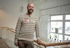 The Interreg project GrønBusiness supports companies in the German-Danish border region in implementing sustainable business models. It demonstrates how EU Cohesion Policy drives economic transformation at the local level and across borders. In the picture: Troels Larsen, project manager, Business Esbjerg.