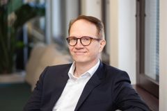 Pääekonomisti Timo Vesala.