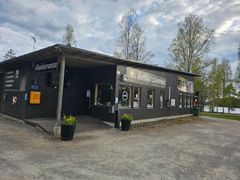 Ähtäri Campingin kahvila-ravintola Mekkoranta ja rantasauna ovat saaneet kevään remonteissa uutta ilmettä. Samoin leirintäalueen ulkoalueita on siistitty.