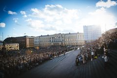 Ennen illan kierrosta kuorot kokoontuvat yhteen kajauttamaan lauluista ihanimmat