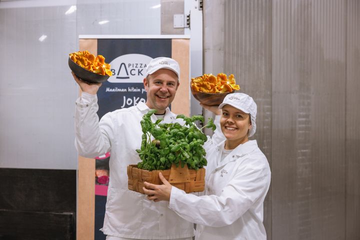 Pizza Backenin perustajat Esa Dahlström ja Pia Lähde.