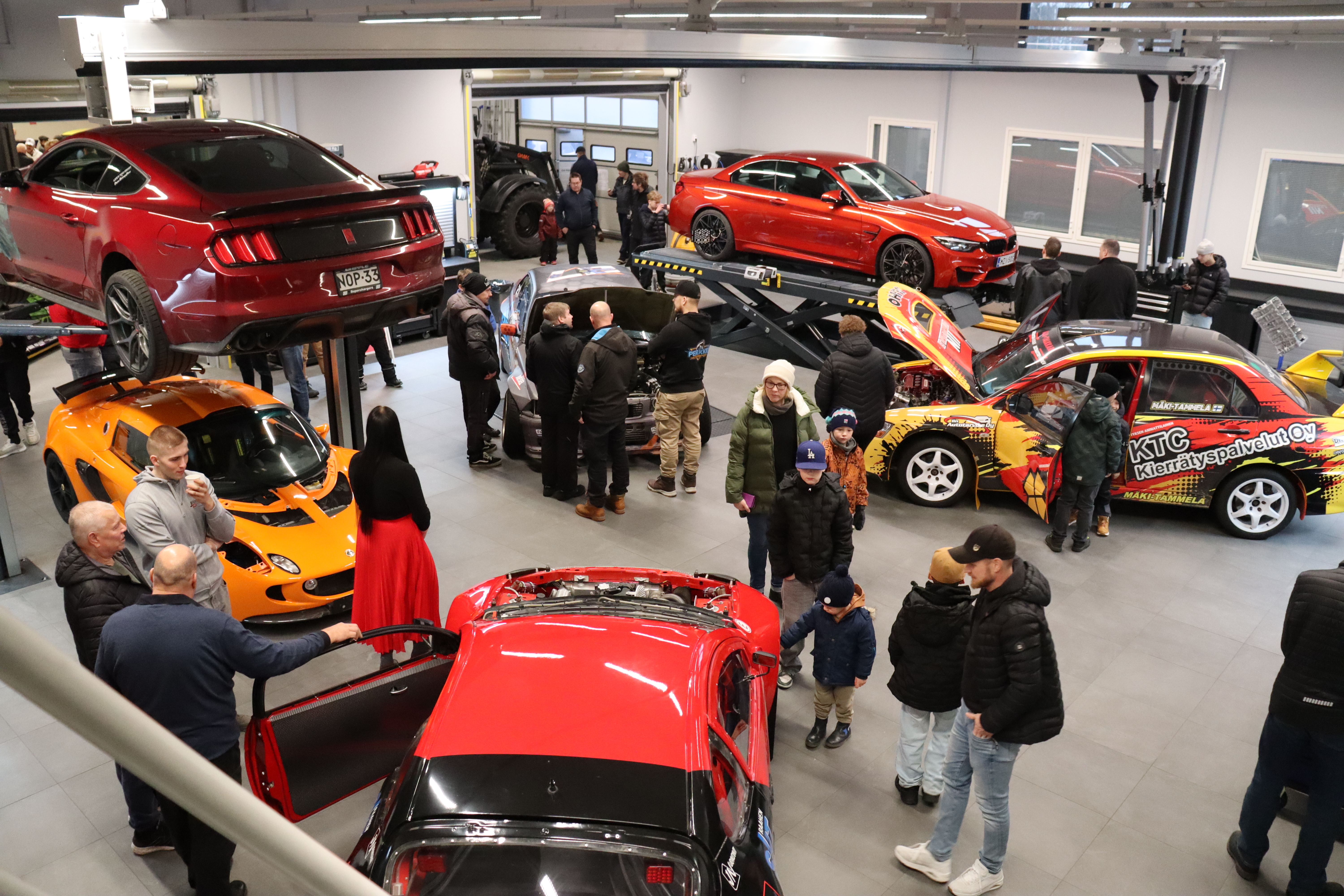 Finger Motors esittelee Oulussa rallikrossin EM-sarjassa käytettyä tekniikkaa
