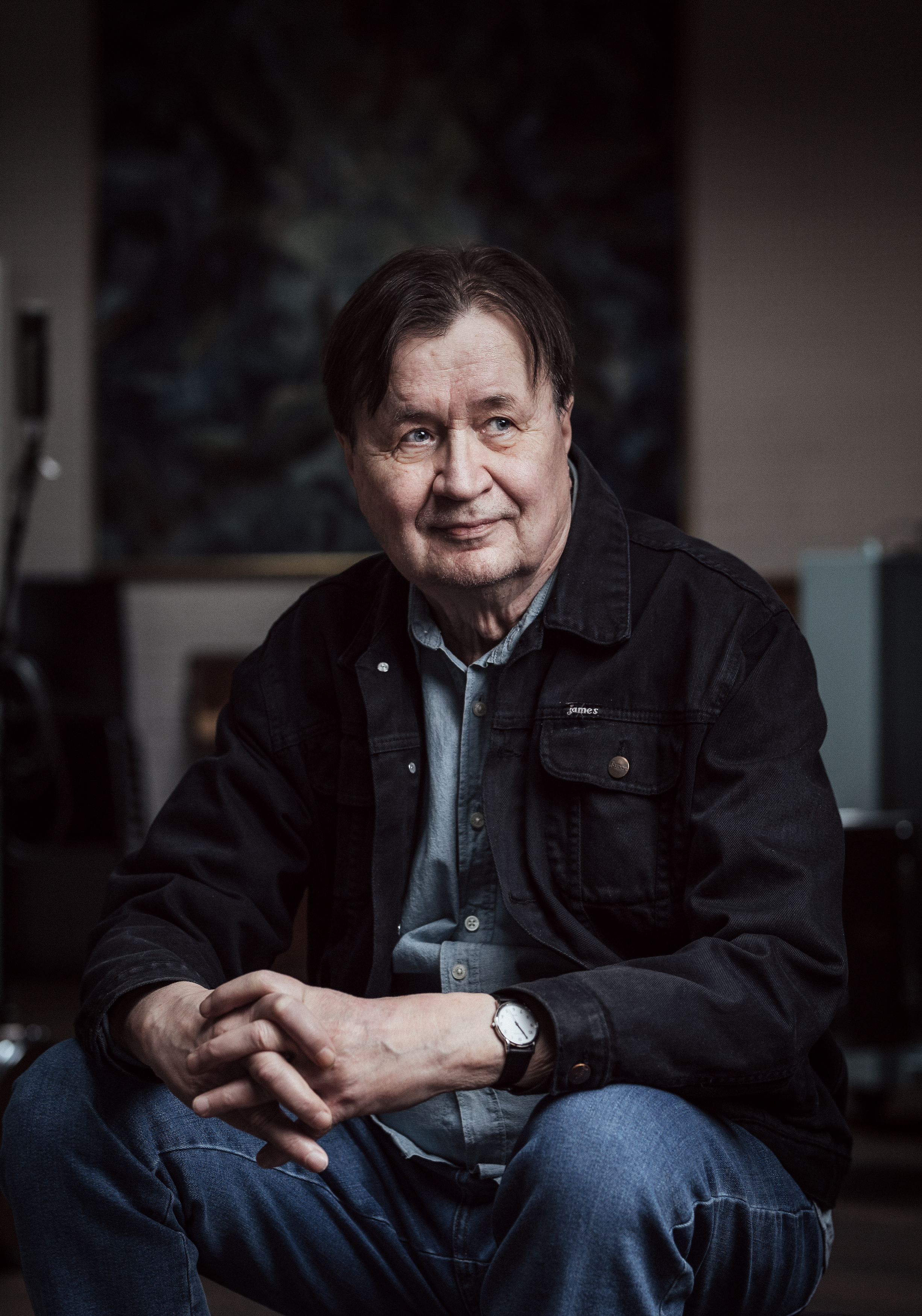Onnen pivi ja surujen kitaraa – Rakastetun radionen Jake Nymanin  muistelmateos ilmestyy 25.9. | Gummerus